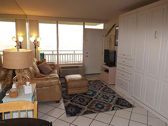 5th image of 453 S Atlantic Ave #2010