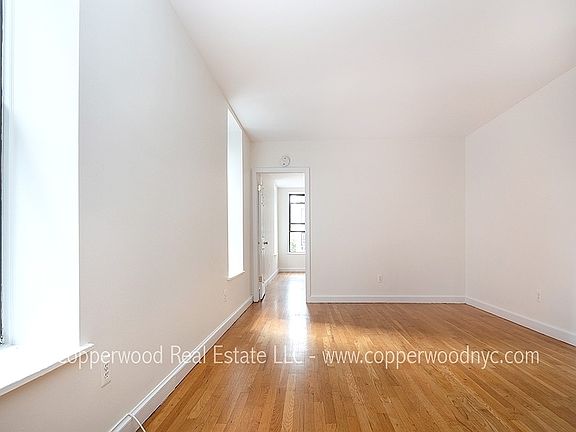 3rd image of 1382 2nd Ave #3S