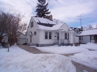 1013 24th St, Two Rivers, WI 54241