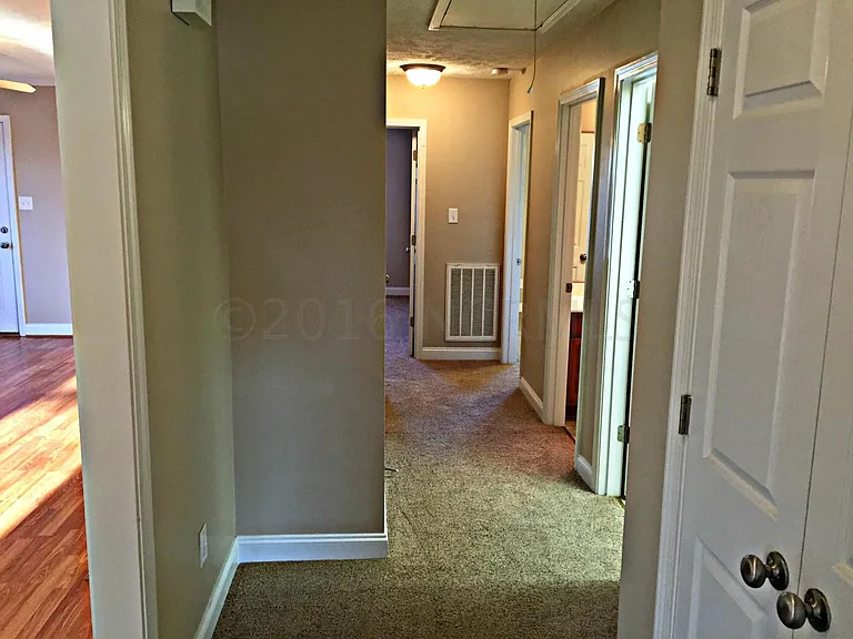 638 Amberdale West Cir — Photo 18