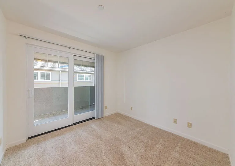 THE CLAY STREET RESIDENCES — Photo 41