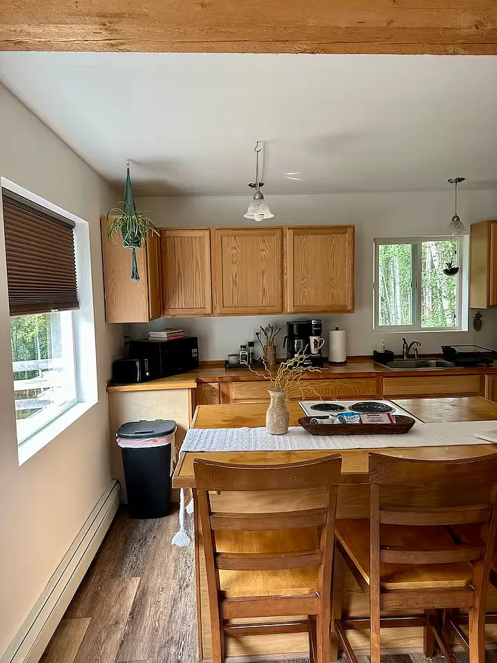 2 bed, 800 sqft, $2,000 — Photo 2