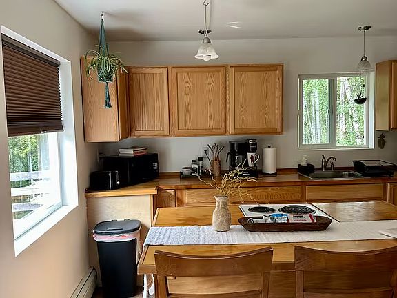 2nd image of 1073 Ringerhaven Ct #B