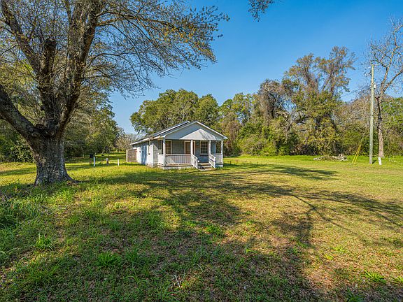 3rd image of 1120 Fort Johnson Rd #A