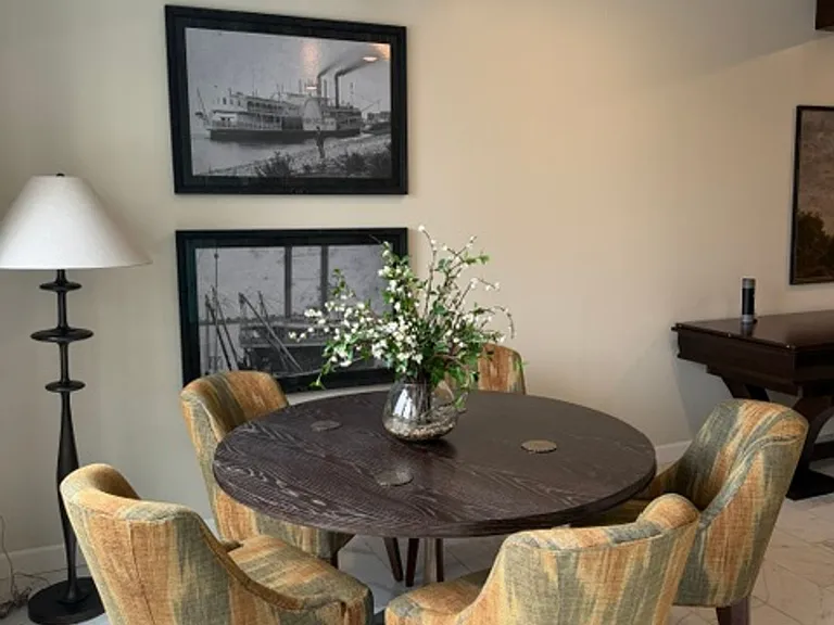 Brand New - War Eagle Apartments in the River Point District — Photo 14