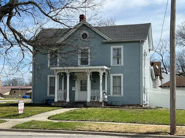 305 S Broad St, Carlinville, IL 62626