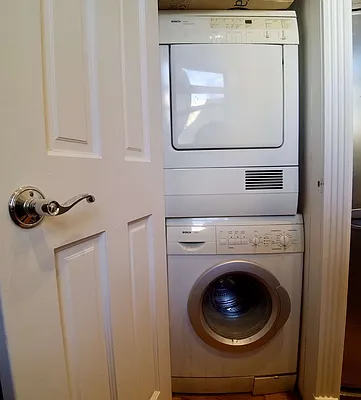 Rented by Compass | media 24