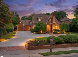 10 Knightsbridge Dr, Simpsonville, SC 29681