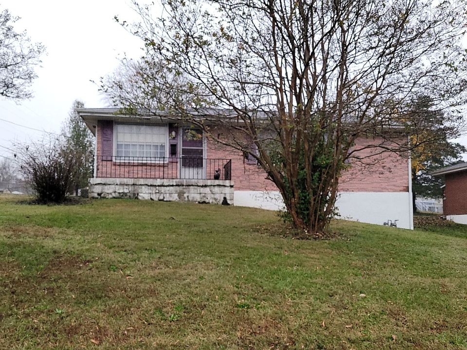 1st image of 103 Laramie Cir