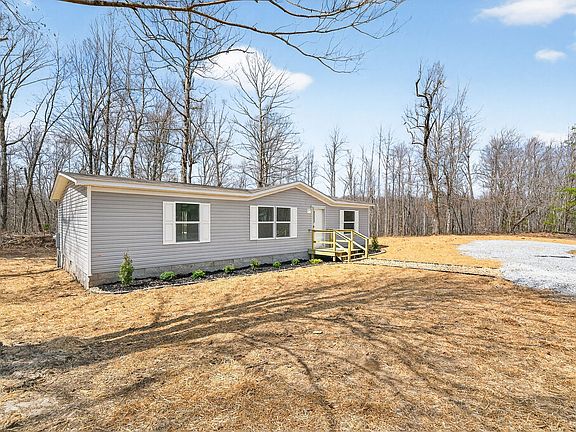 3rd image of 428 Maple Branch Rd