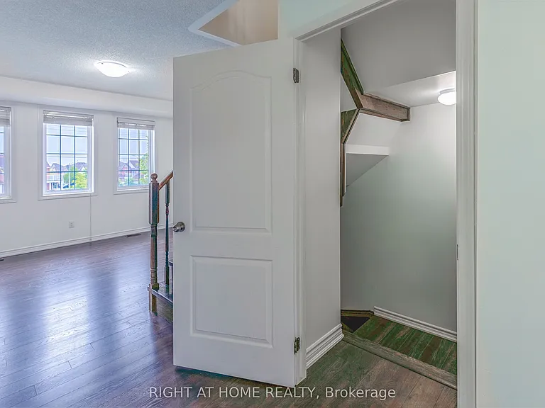 11 Telegraph St #UPPER — Photo 6