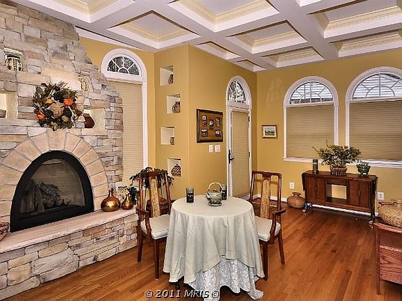 2nd image of 1101 Sharon Ct