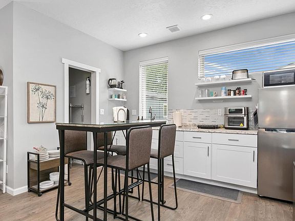 Dining and Kitchenette