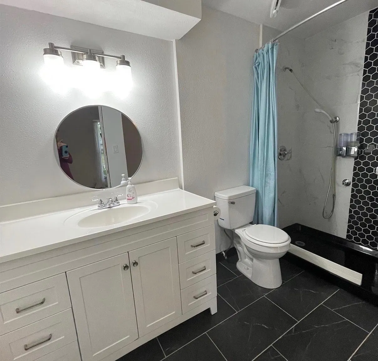 3 bed, 1798 sqft, $2,450 — Photo 4