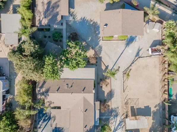 13720 Gladstone Ave, Sylmar, CA 91342