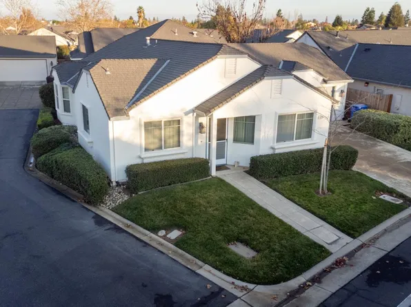 534 Village Dr, Galt, CA 95632