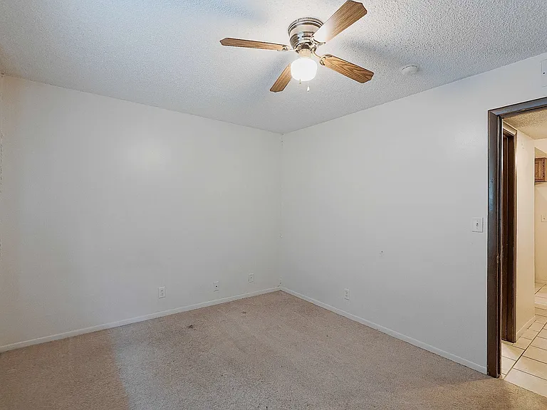 922 C St #3 — Photo 9