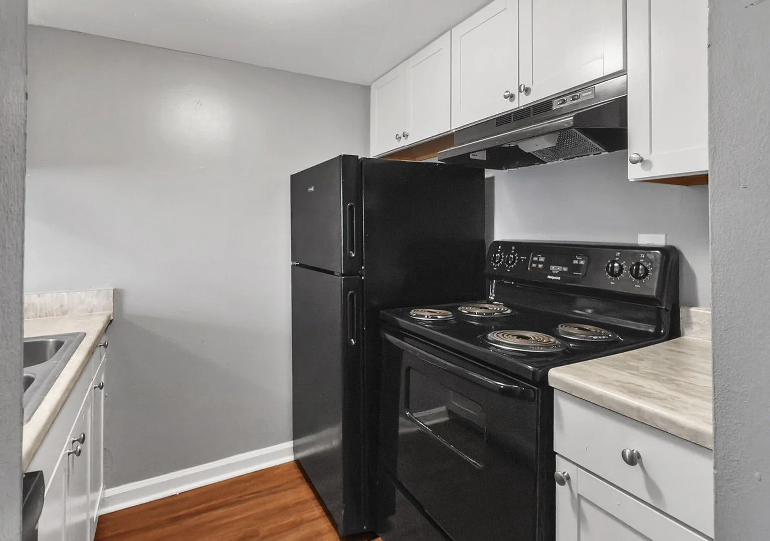 Amelia Apartments and Townhomes — Photo 2