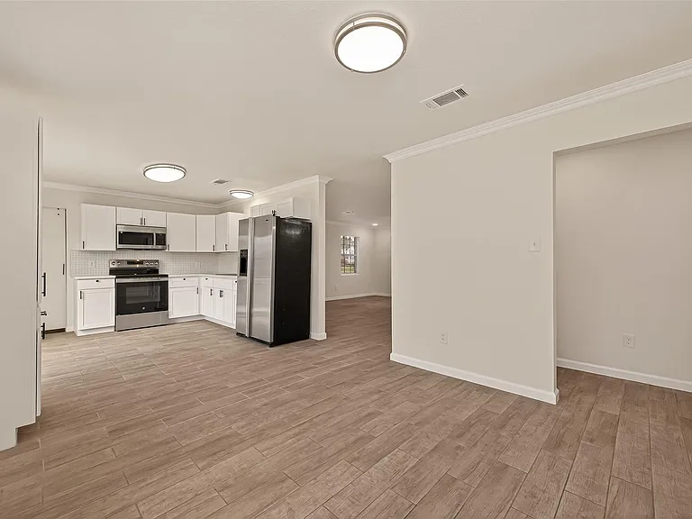 25409 Pebble Dr — Photo 11