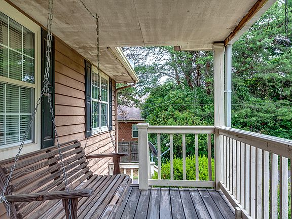 3rd image of 5319 Ballard Dr