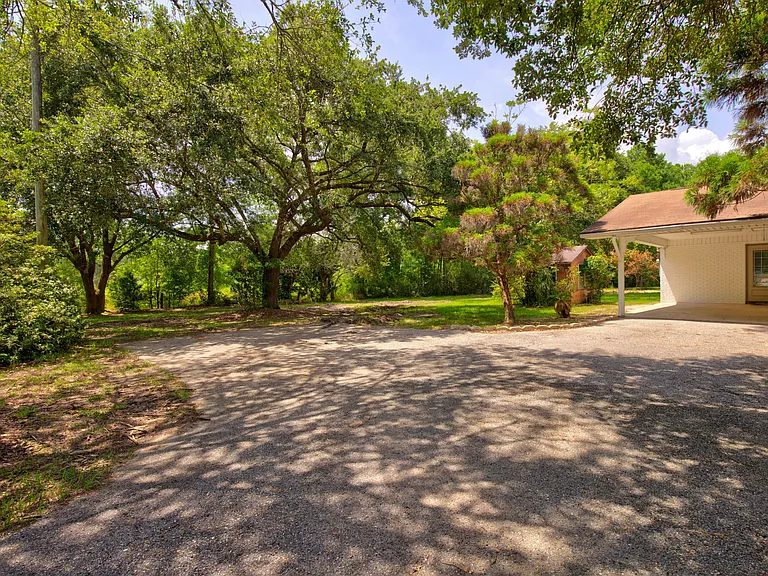 14320 Mallett Rd — Photo 9
