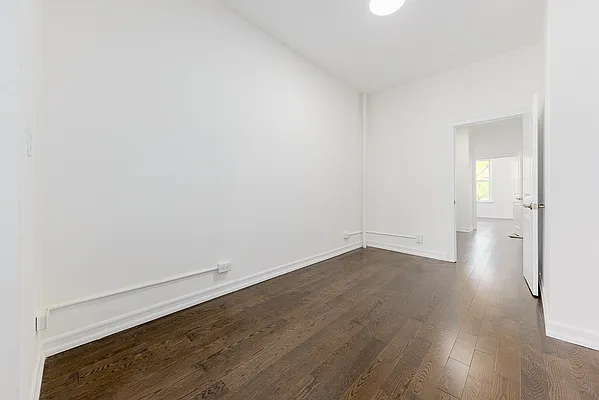 Rented by The Galatz Group | media 19