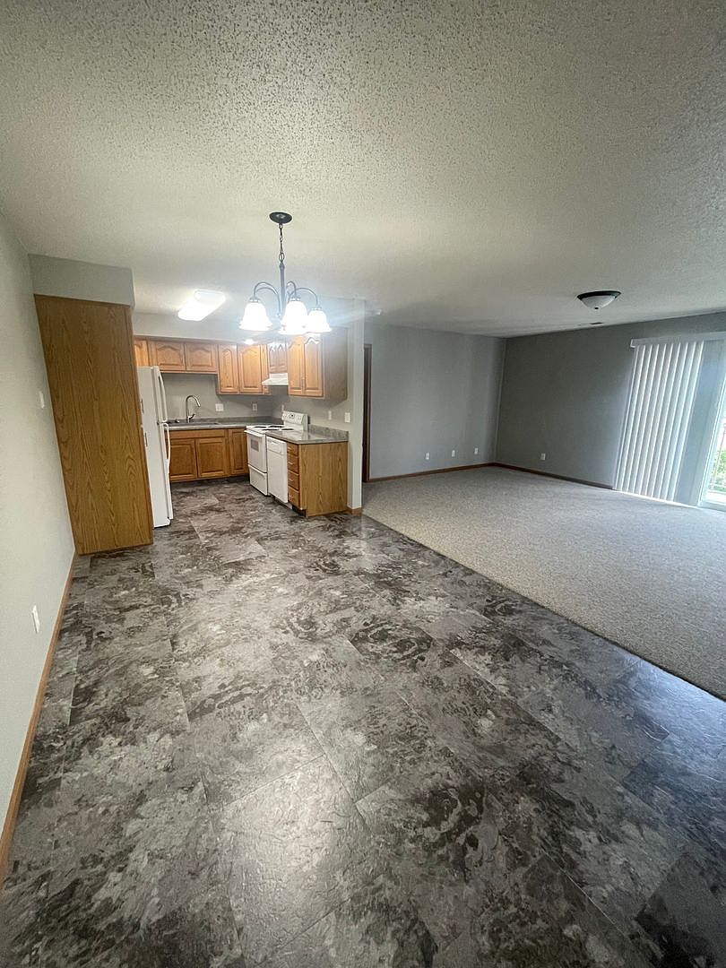1600 Mapleton Ave 325, Bismarck, ND 58503 Zillow