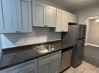 Presidential square apartments, Clifton Heights, PA 19018