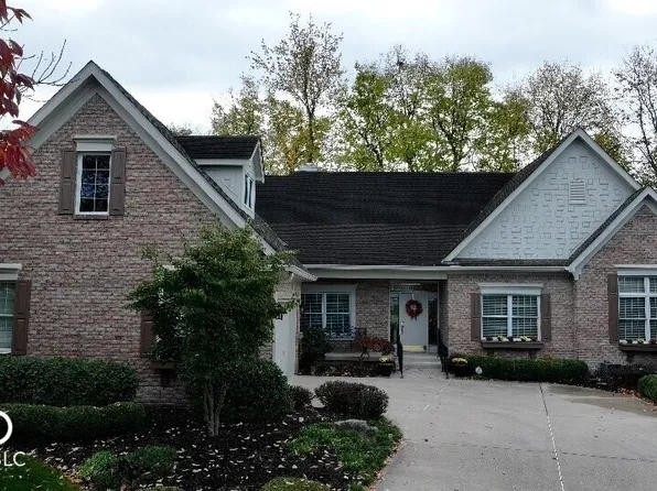 10715 Grindstone Dr, Fishers, IN 46037