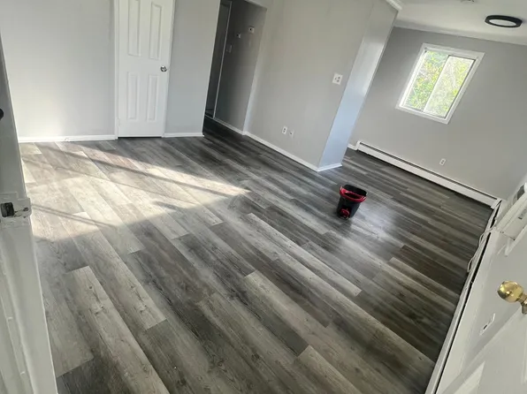 41 N Delaware Ave APT B8, Morrisville, PA 19067