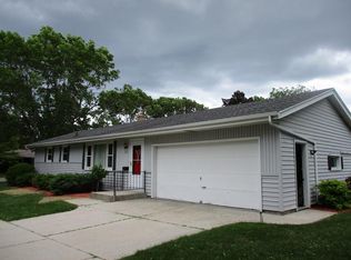 1305 Parkwood Blvd, Sheboygan, WI 53081