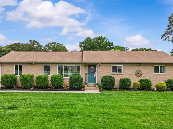 111 Avon Dr, Taylors, SC 29687