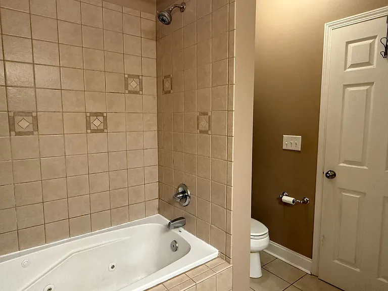 10 Charleston Ct — Photo 15