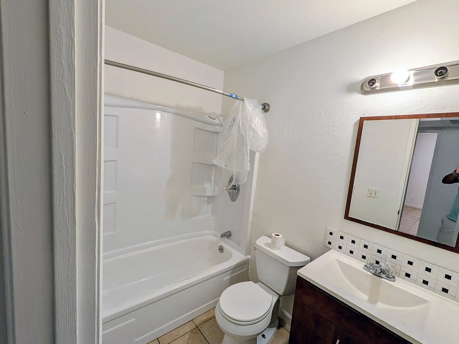 7444 Tierra Way — Photo 3