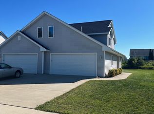 841 Stonecrop Dr, Hartford, WI 53027