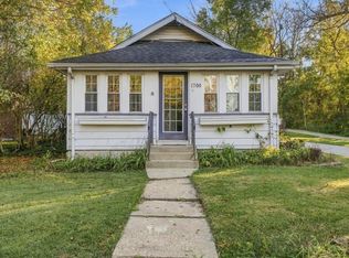 1700 Riverside Ave, St Charles, IL 60174