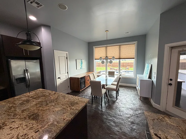 319 Taylam Rd — Photo 28