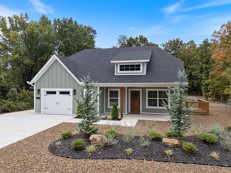 1st image of 2 Latheron Ln