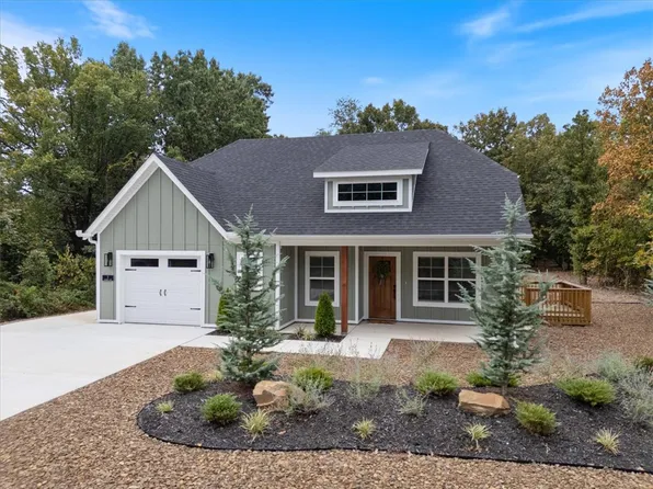 2 Latheron Ln, Bella Vista, AR 72715