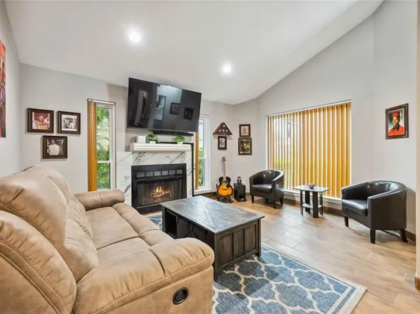 13459 Parkway Boulevard, Sugar Land, TX 77478
