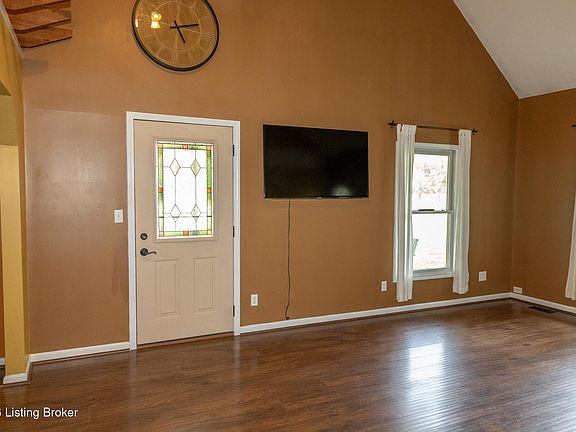 5th image of 10242 W Polk Rd
