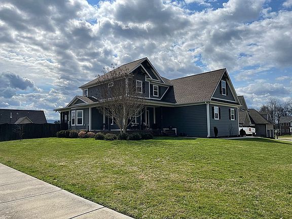 2nd image of 516 Karch Dr