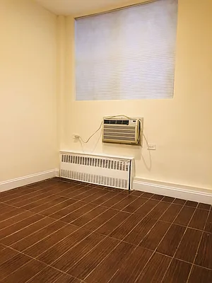 Rented by Kahen Properties | media 9