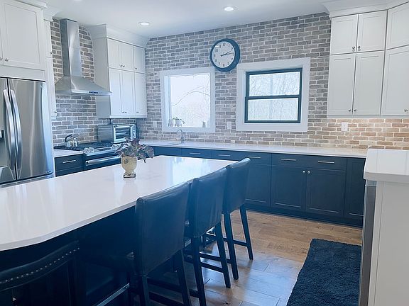 Bright & Cheery home.