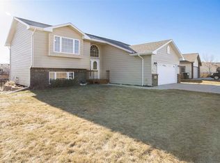 10565 Bellingham Dr, Summerset, SD 57718