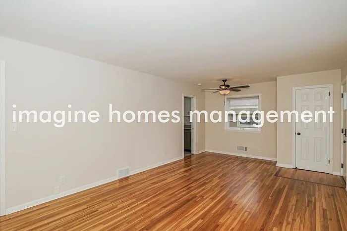 10601 Ewing Ave S — Photo 5