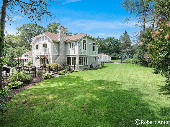 3rd image of 3240 Bird Ave NE
