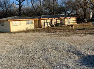 2002 Chico Hwy, Bridgeport, TX 76426