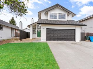 355 Zachary Dr, Vacaville, CA 95687