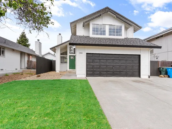 355 Zachary Dr, Vacaville, CA 95687